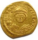 Solidus - Justin II, Rv. Constantinopolis seated